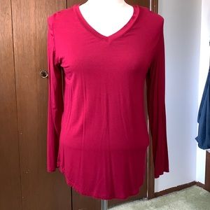 Red v neck long sleeve shirt
